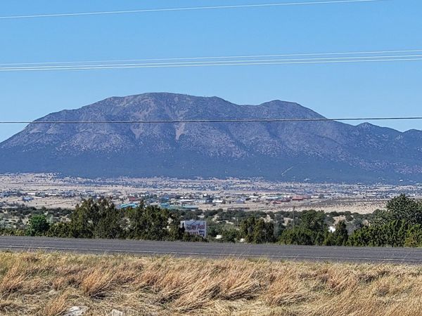 2000 NM 333 , Edgewood, NM 87015