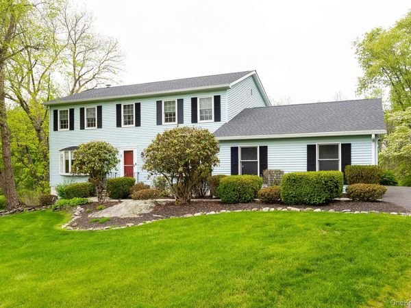 5 Rolling Green Lane , Wappingers Falls, NY 12590