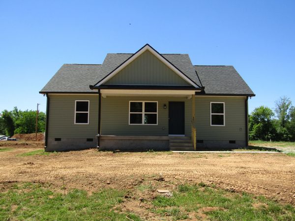 470 Crescent Factory Rd , Lawrenceburg, TN 38464