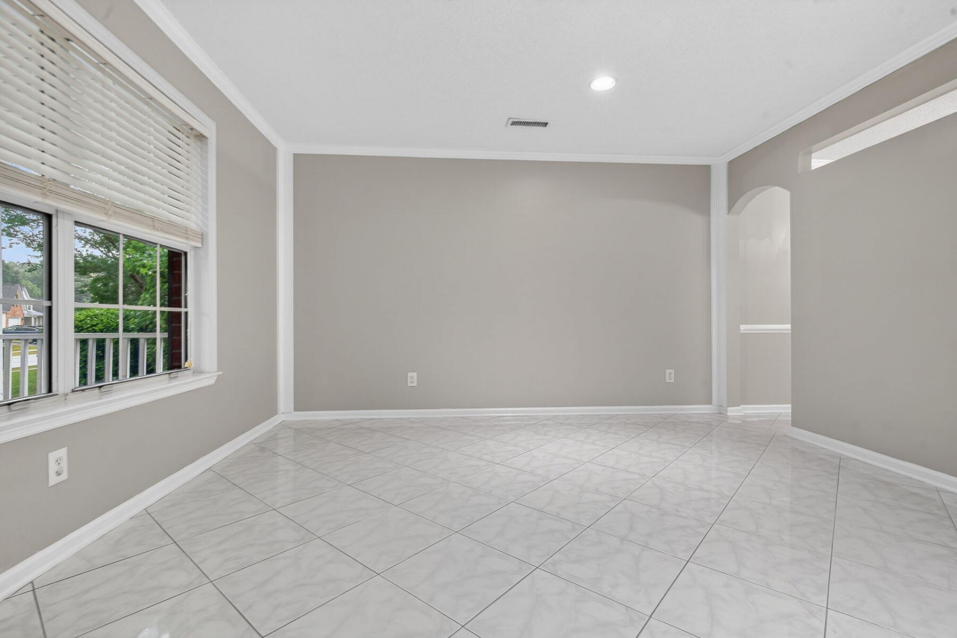 109 Preston Photo 33