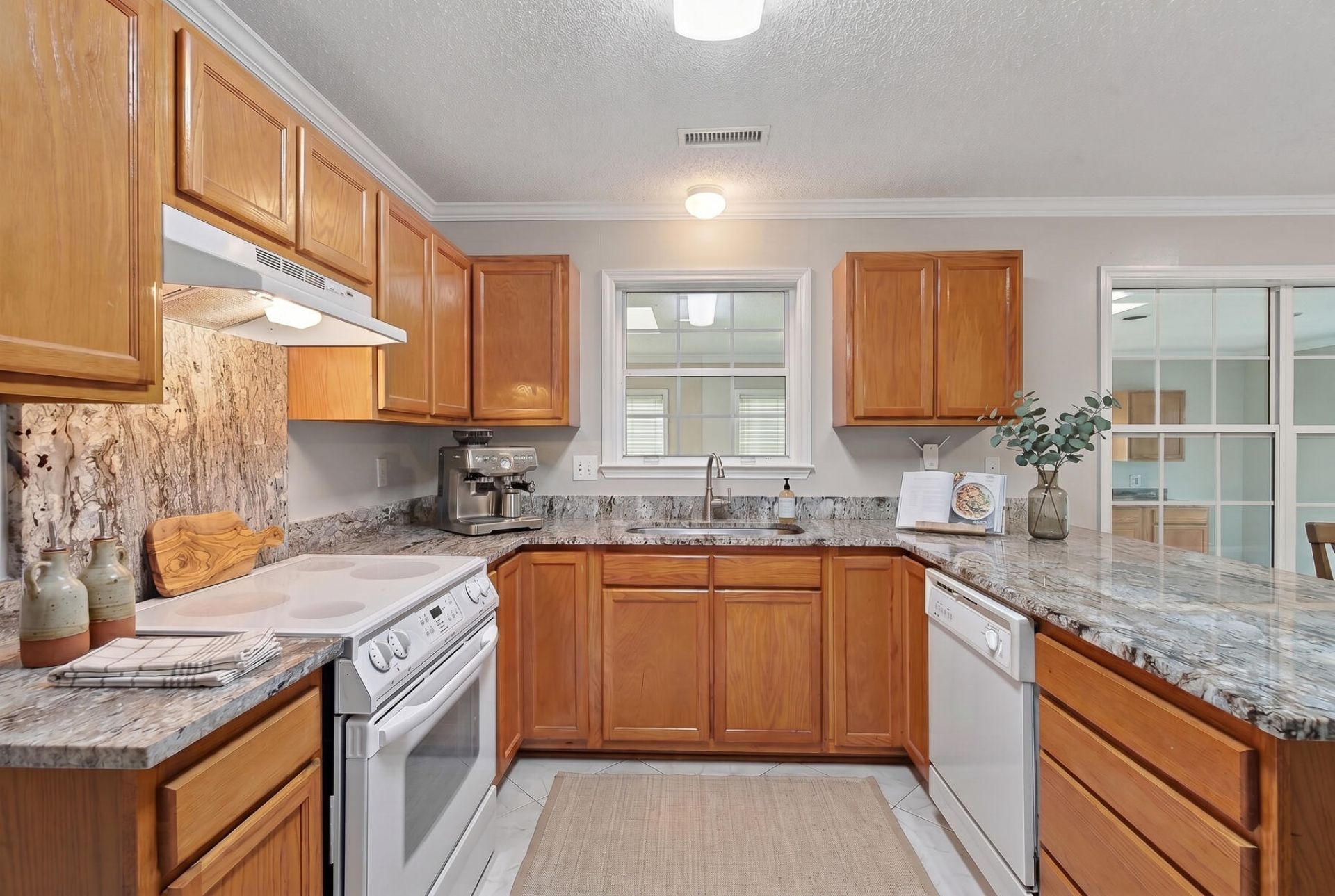 109 Preston Photo 41
