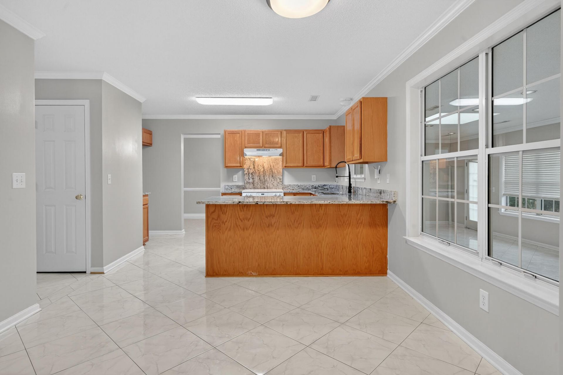 109 Preston Photo 52