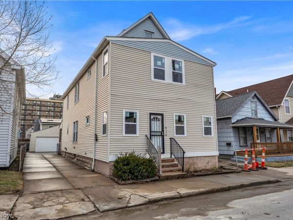 1330 W 67 Street , Cleveland, OH 44102