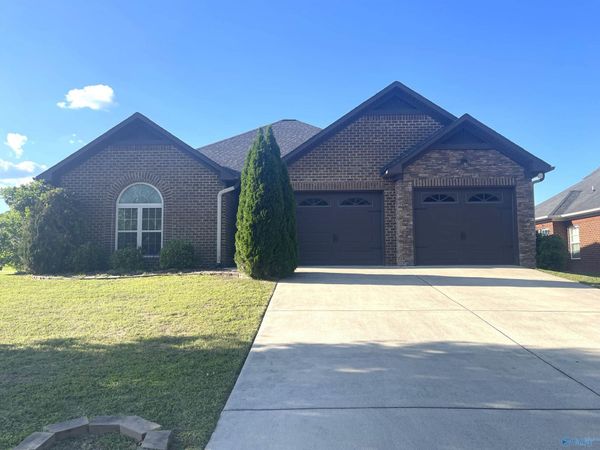 169 Glen Oaks Circle, Glencoe, AL 35905