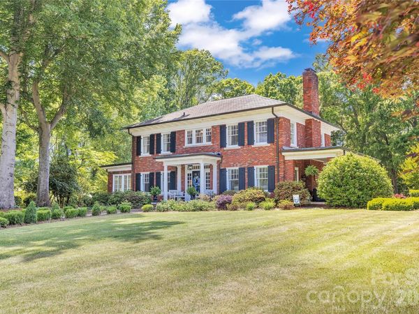 128 W Colonial Drive, Salisbury, NC 28144