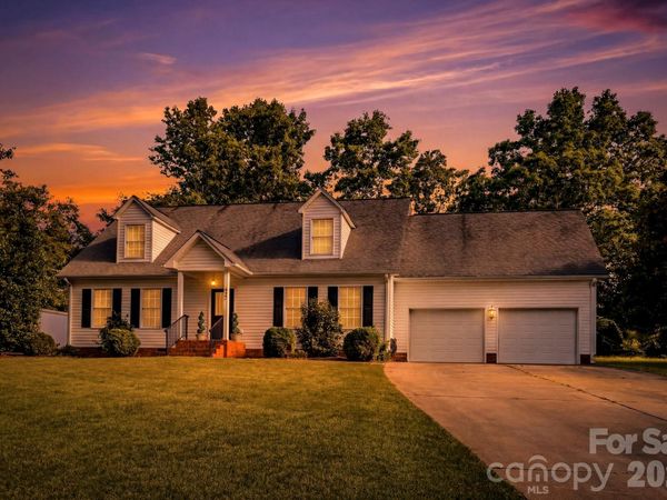 327 Sherry Street , Rutherfordton, NC 28139
