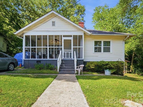 1018 W 5th Avenue , Gastonia, NC 28052