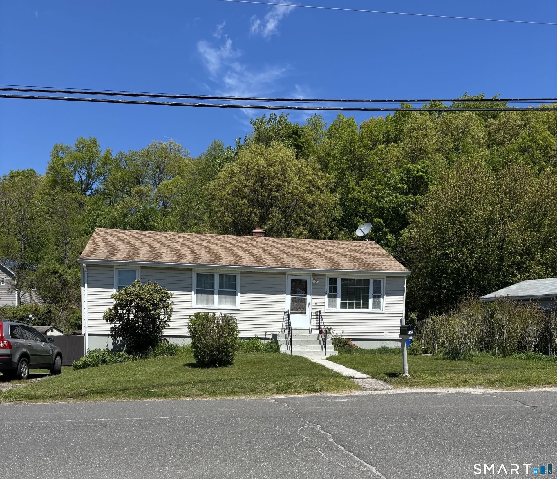 152 Rosengarten, Waterbury, CT 06704 Main Photo
