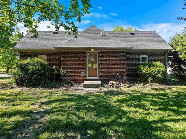 414 Dewey Street, Veedersburg, IN 47987