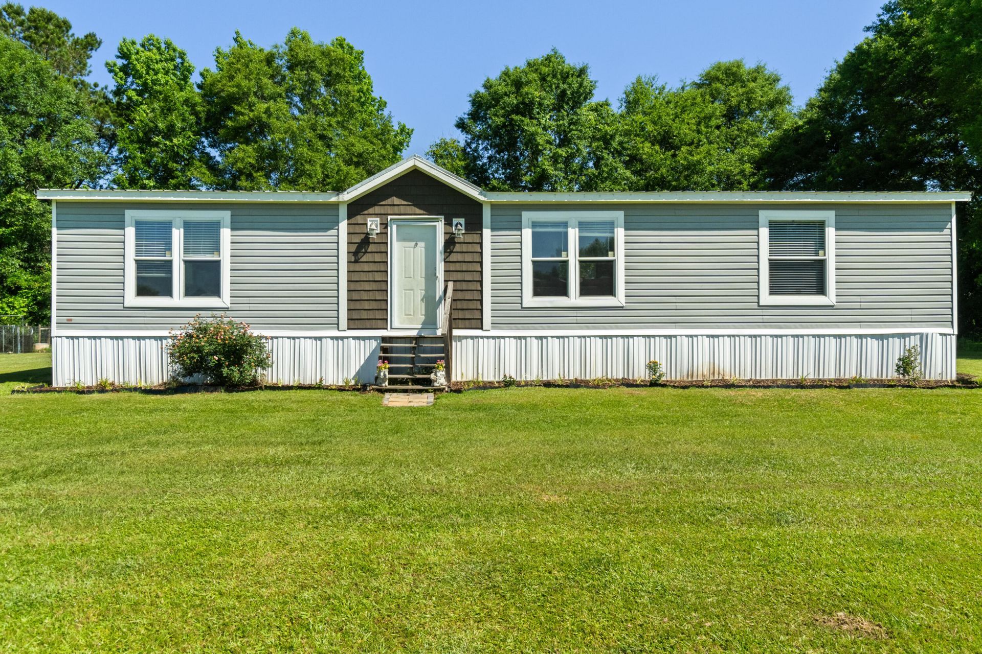 133 J D Broome Sumrall, MS 39482