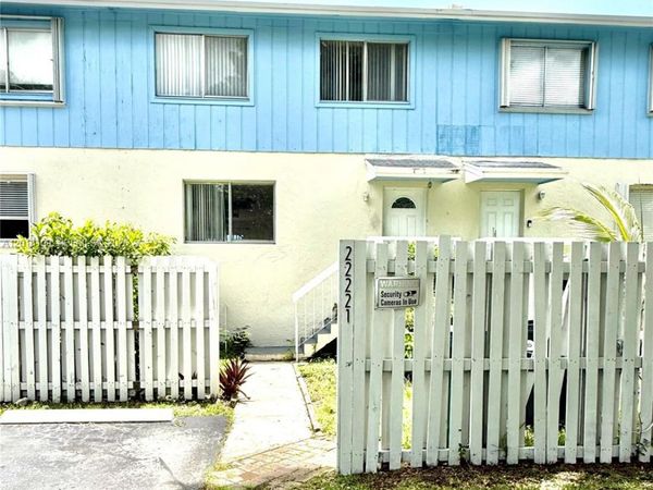 22221 SW 103rd Ct, Miami, FL 33190