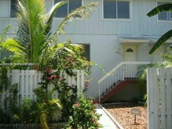 22221 SW 103rd Ct , Miami, FL 33190