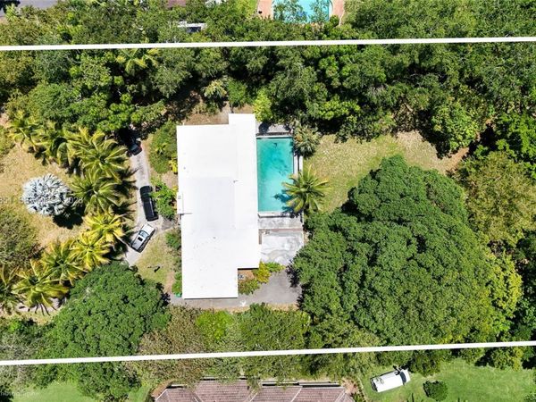7480 SW 122nd St , Pinecrest, FL 33156