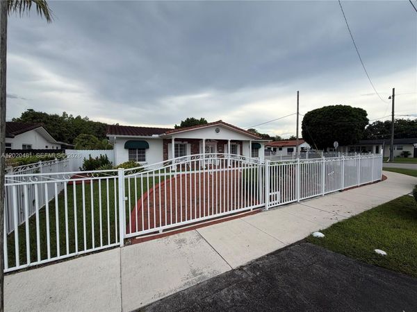 3400 SW 108th Ave , Miami, FL 33165
