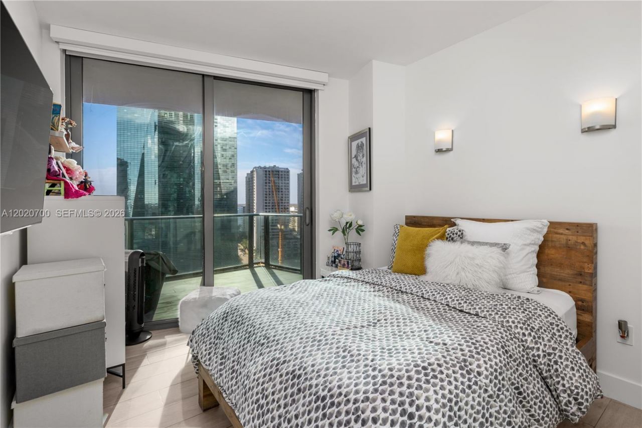1300 S Miami Ave , Unit 1405, Miami, FL 33130 Photo