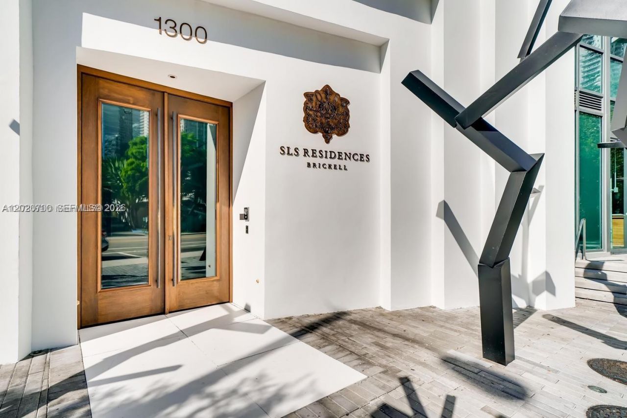 1300 S Miami Ave , Unit 1405, Miami, FL 33130 Photo