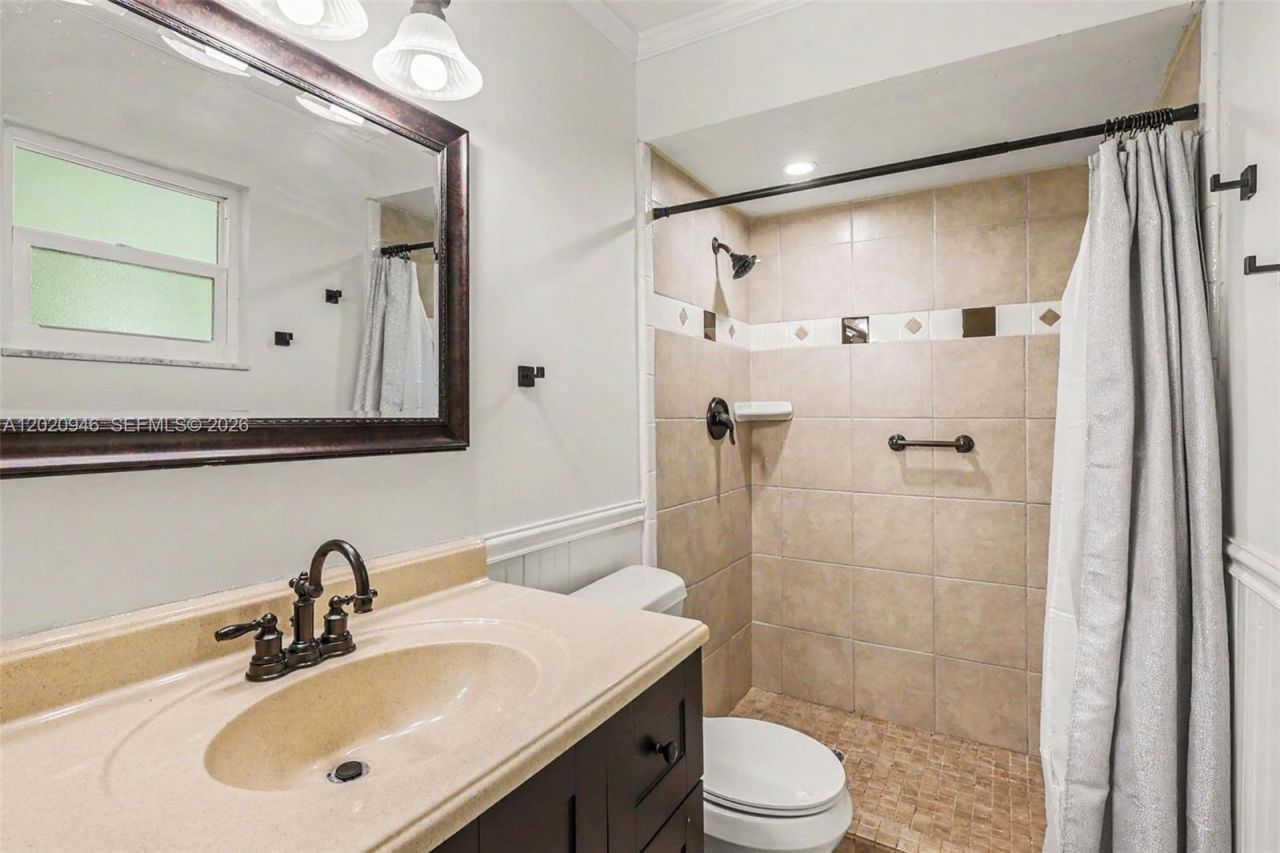 205 E Sugarland Cir , Clewiston, FL 33440 Photo