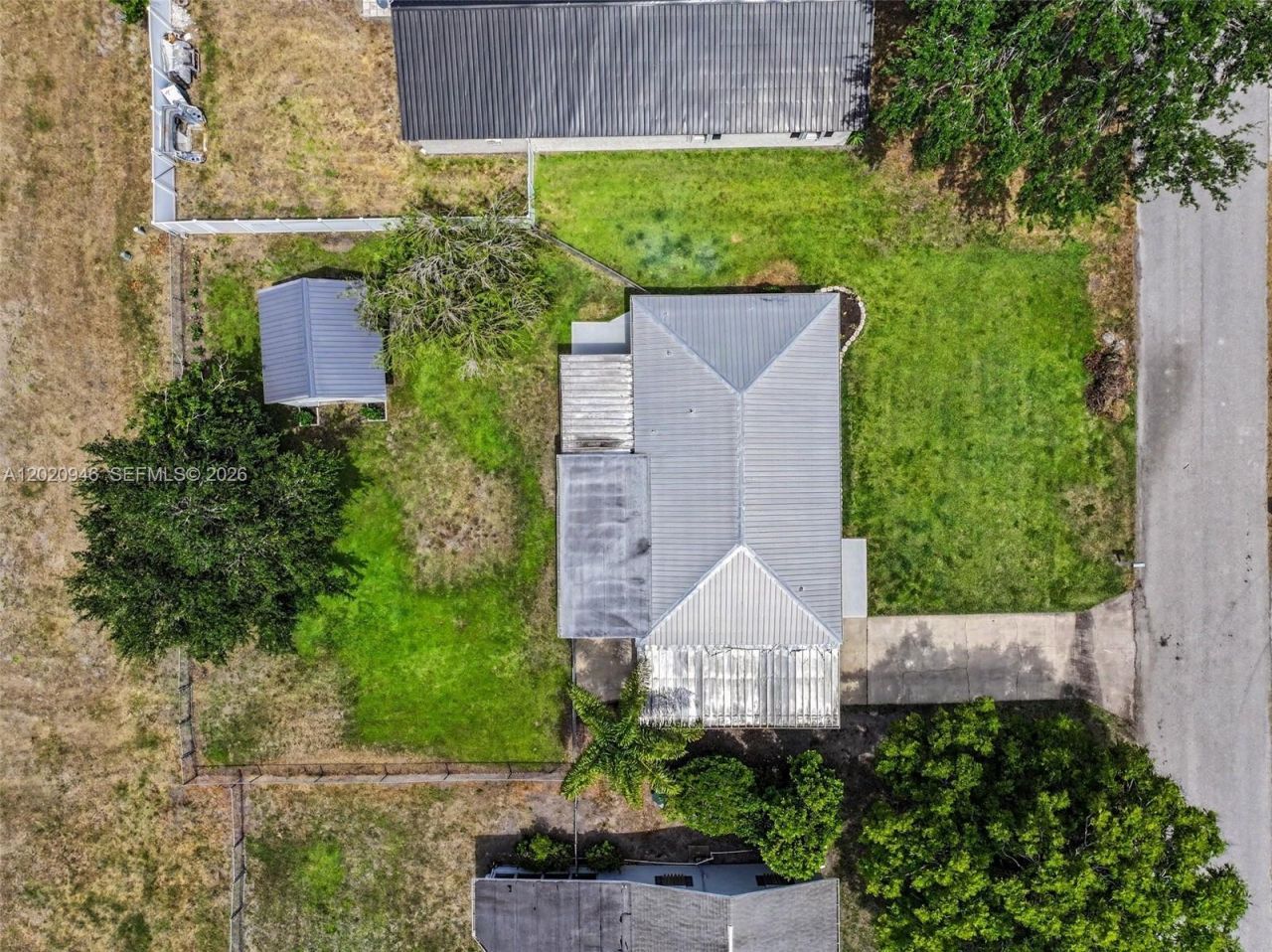 205 E Sugarland Cir , Clewiston, FL 33440 Photo