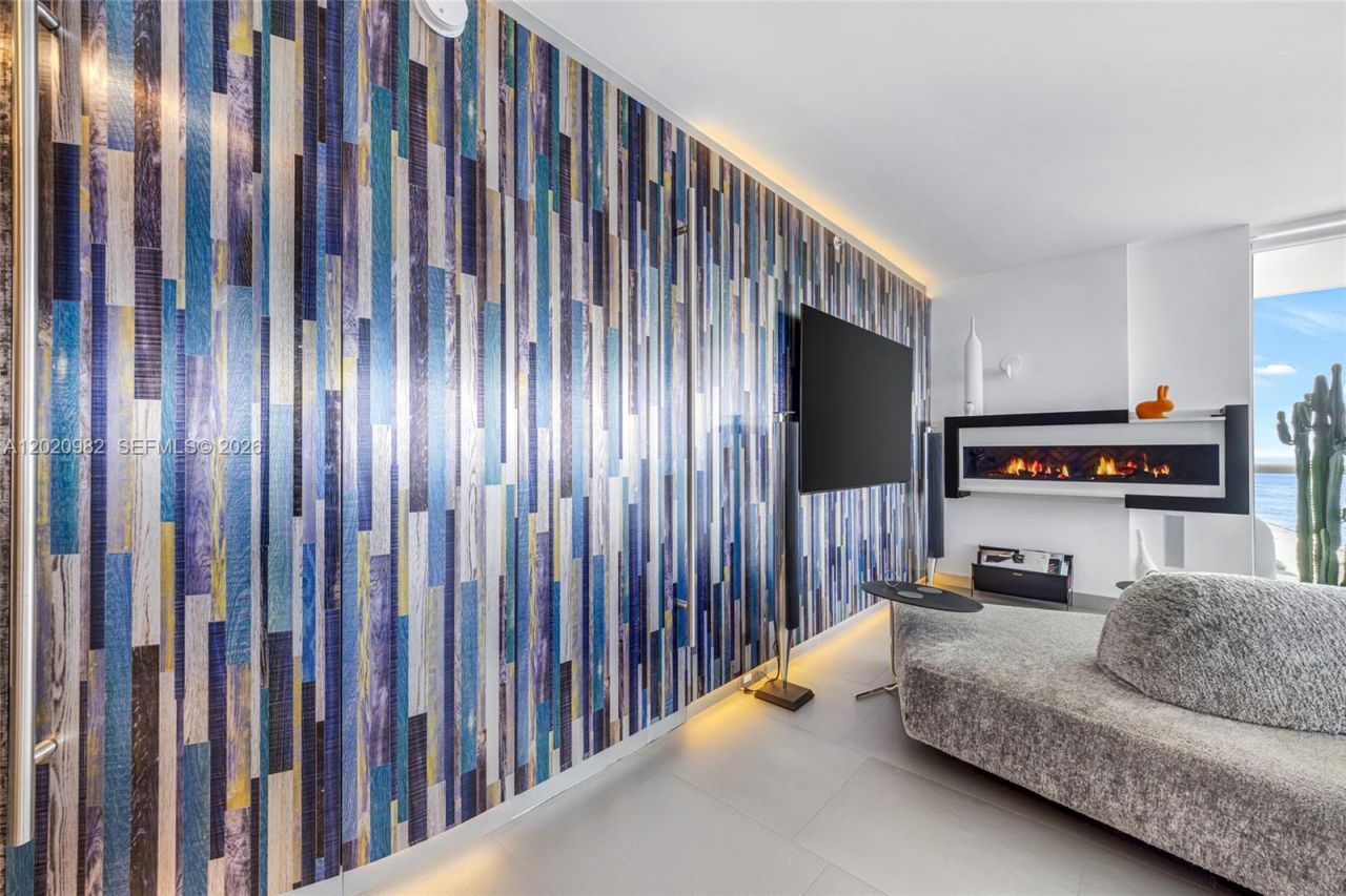 6365 Collins Ave , Unit 2301, Miami Beach, FL 33141 Photo