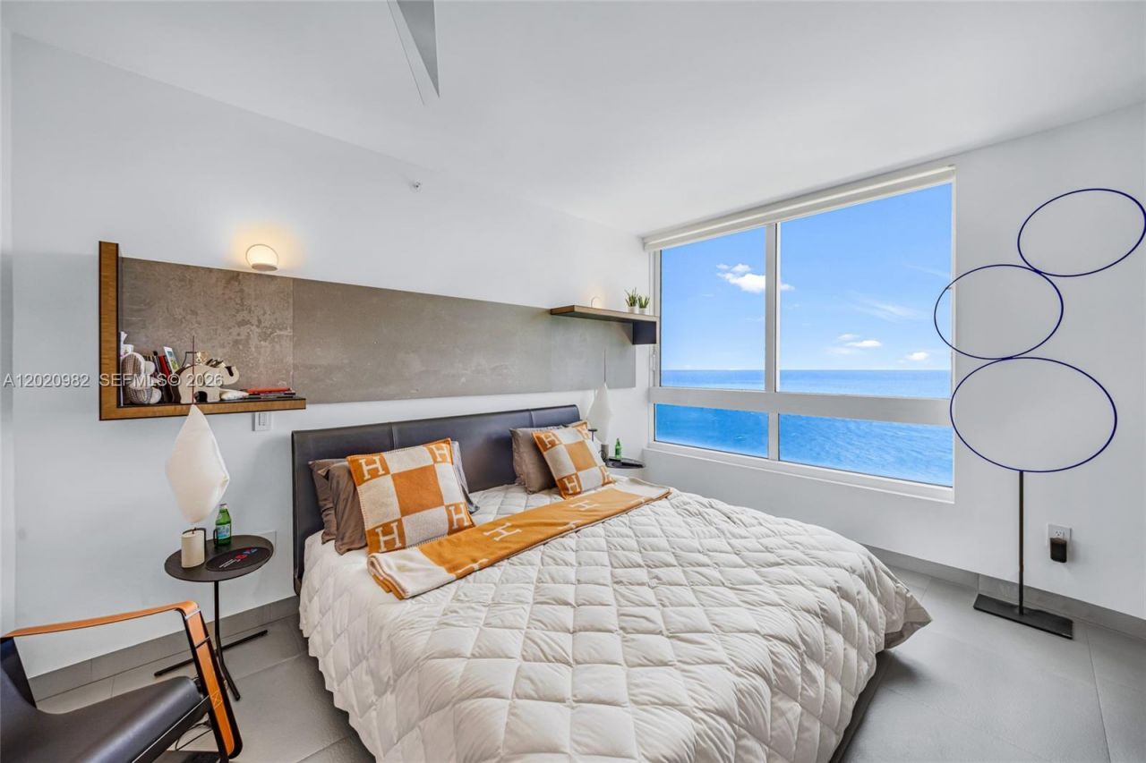 6365 Collins Ave , Unit 2301, Miami Beach, FL 33141 Photo