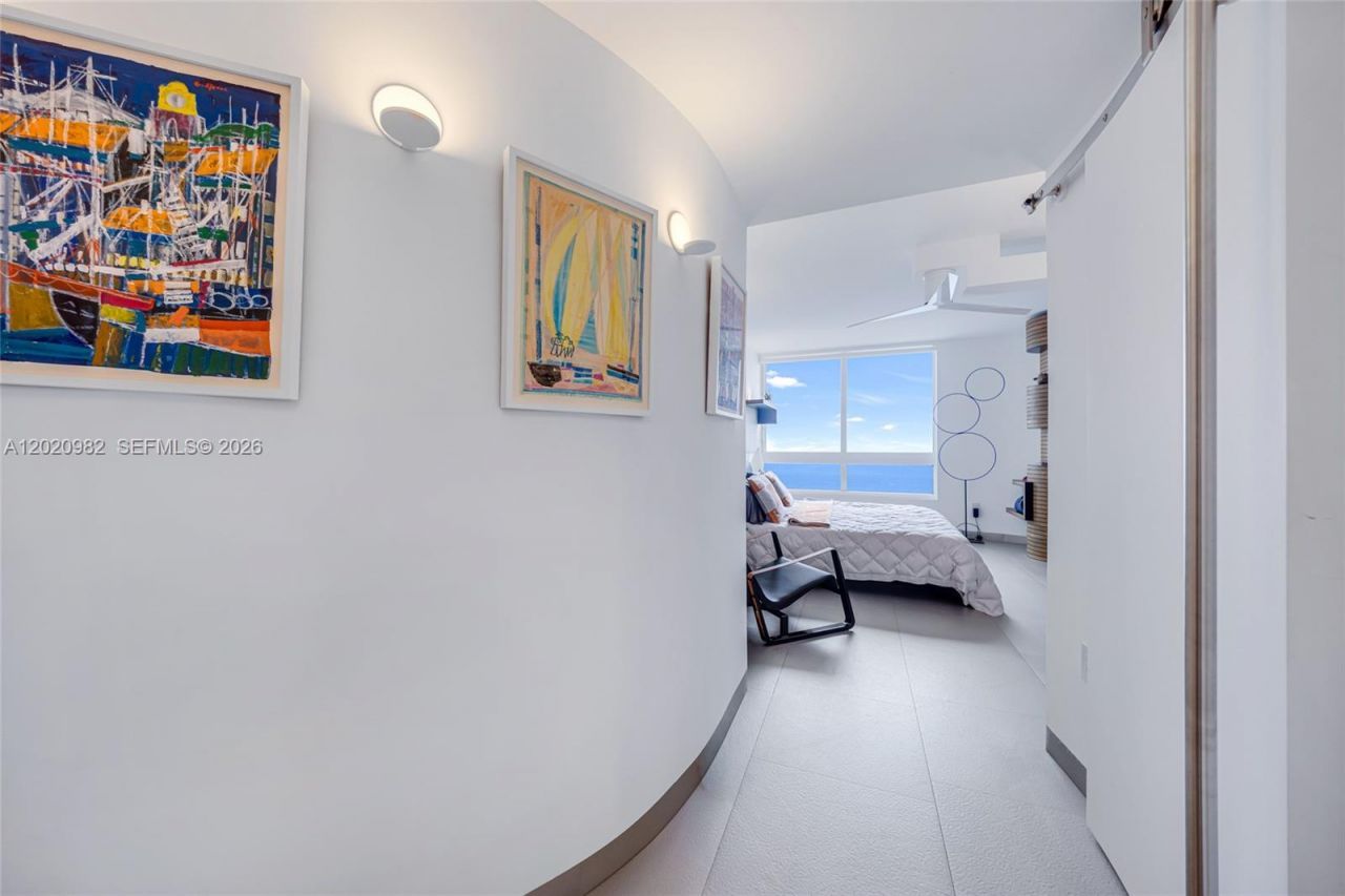 6365 Collins Ave , Unit 2301, Miami Beach, FL 33141 Photo