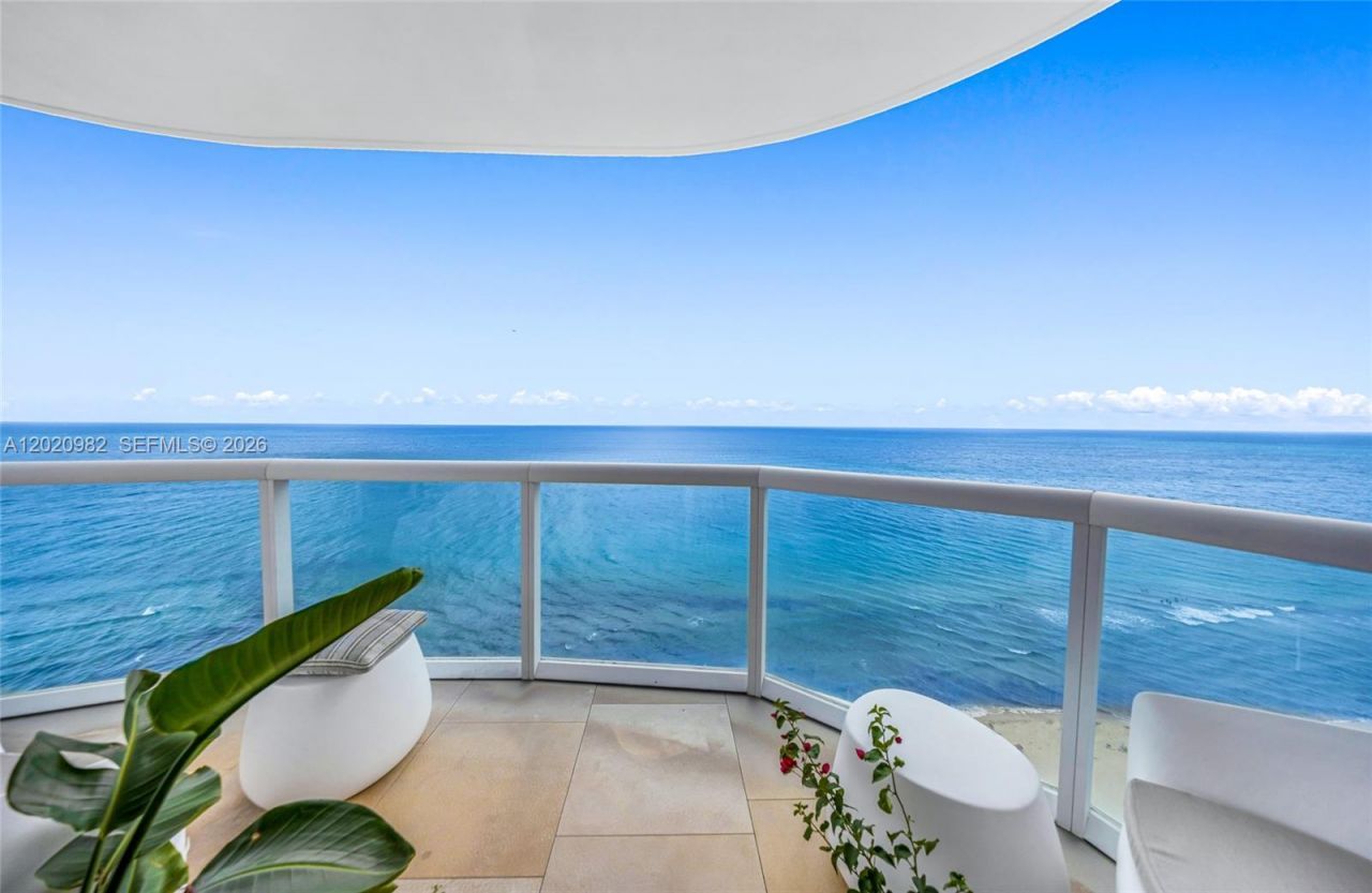6365 Collins Ave , Unit 2301, Miami Beach, FL 33141 Photo