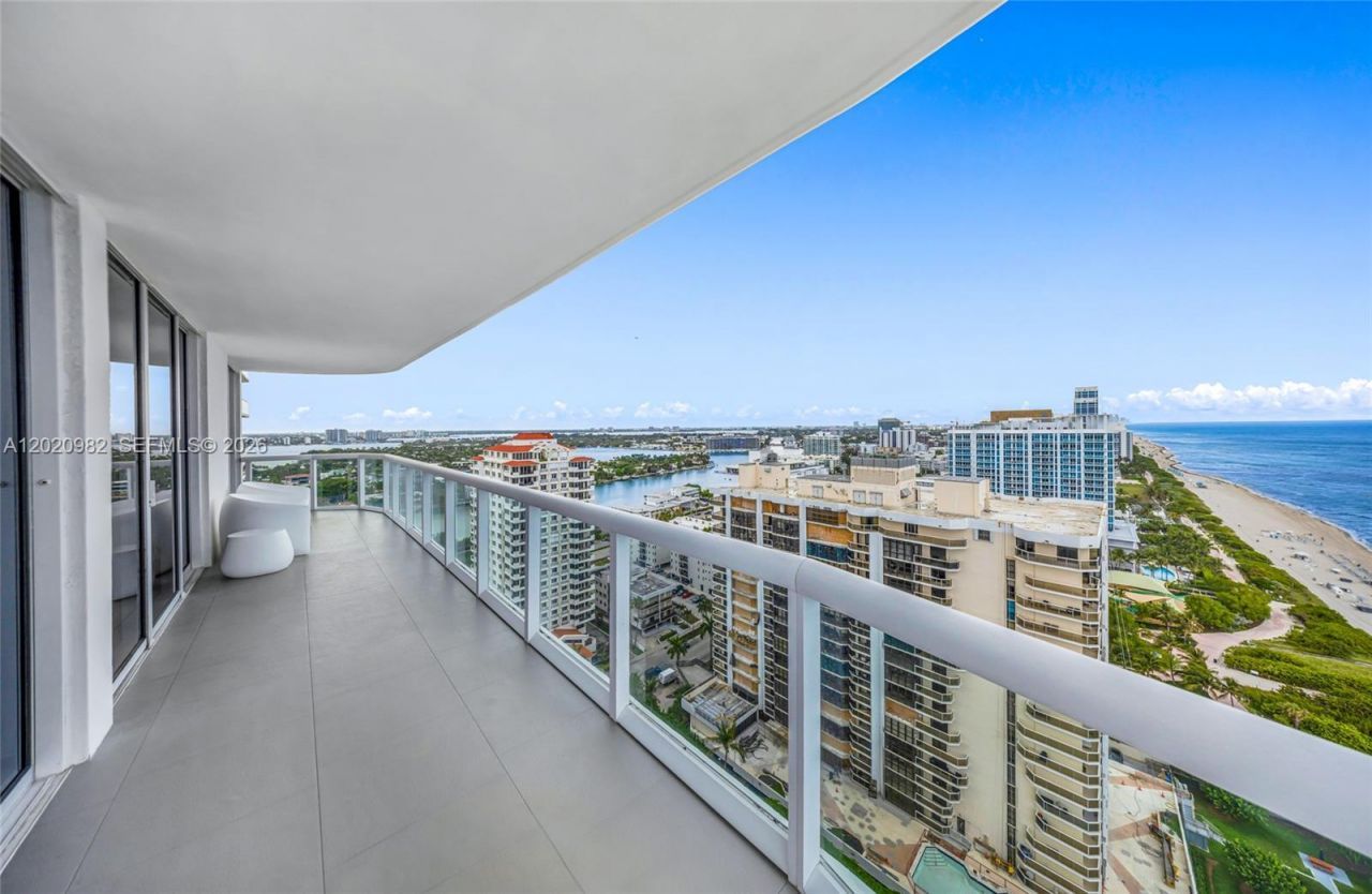 6365 Collins Ave , Unit 2301, Miami Beach, FL 33141 Photo