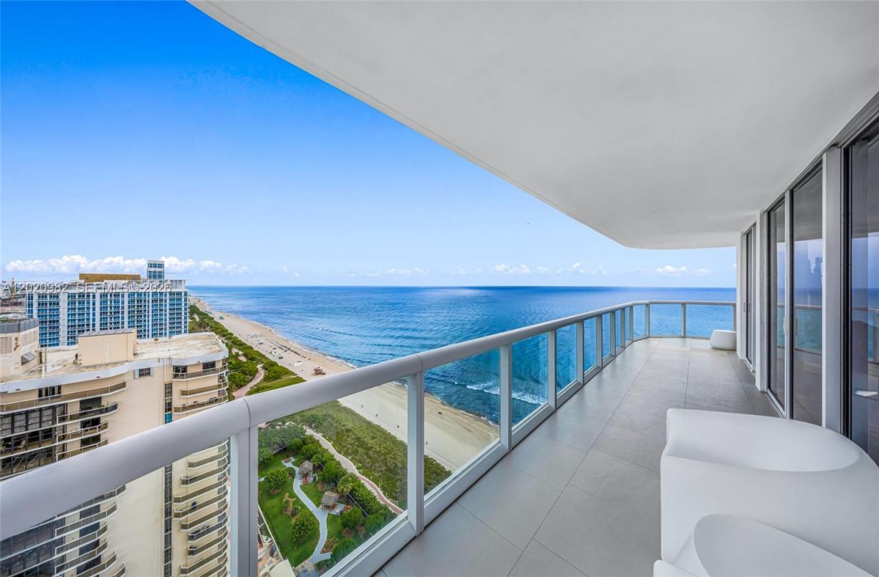 6365 Collins Ave , Unit 2301, Miami Beach, FL 33141 Photo