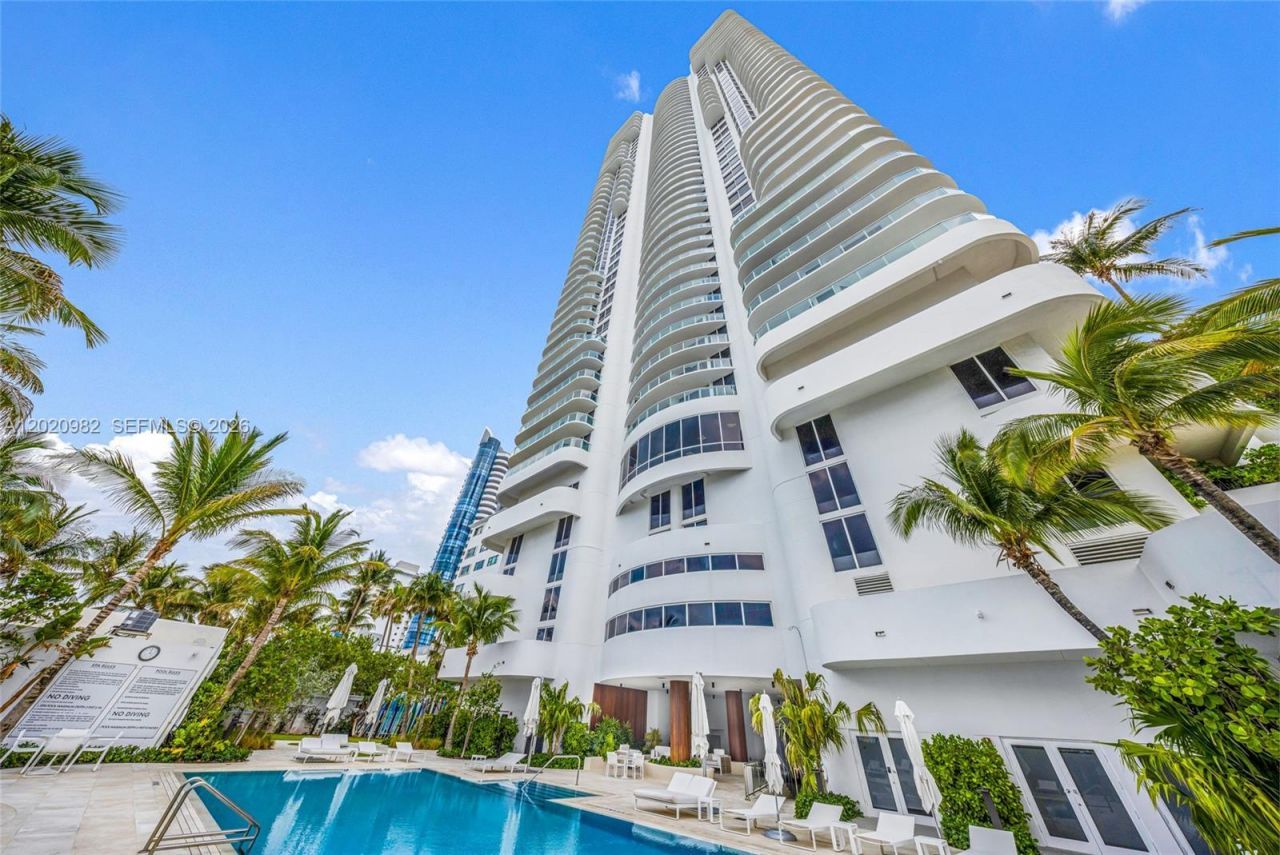 6365 Collins Ave , Unit 2301, Miami Beach, FL 33141 Photo