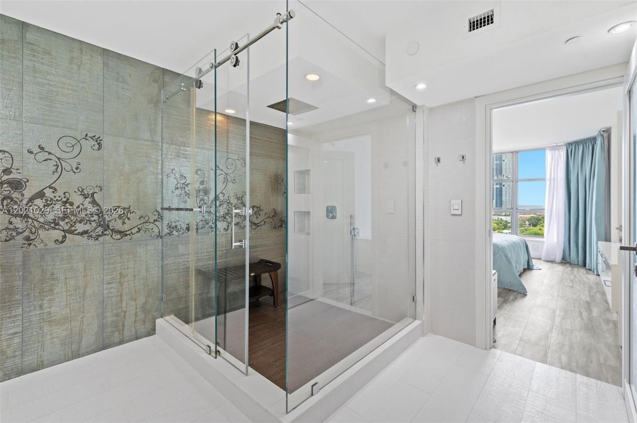 19195 Mystic Pointe Dr , Unit 1107, Aventura, FL 33180 Photo