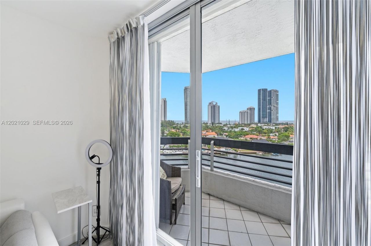 19195 Mystic Pointe Dr , Unit 1107, Aventura, FL 33180 Photo
