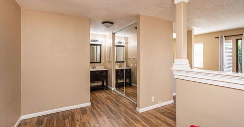 820 E Woodside Ln #2, Unit 2, Sacramento, CA 95825 Photo