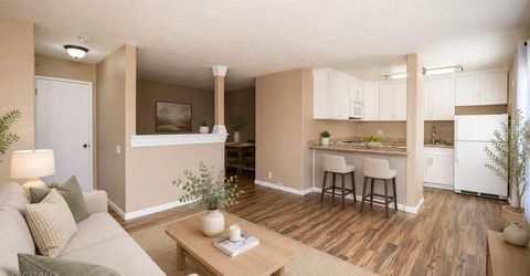 820 E Woodside Ln #2, Unit 2, Sacramento, CA 95825 Photo