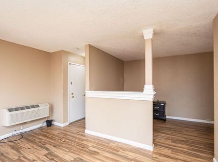 820 E Woodside Ln #2, Unit 2, Sacramento, CA 95825 Photo