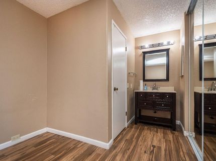 820 E Woodside Ln #2, Unit 2, Sacramento, CA 95825 Photo