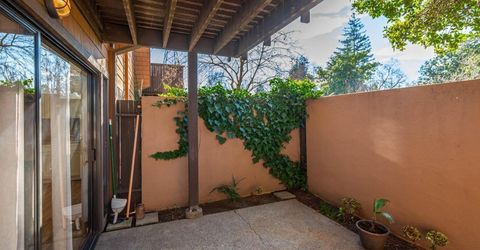 820 E Woodside Ln #2, Unit 2, Sacramento, CA 95825 Photo