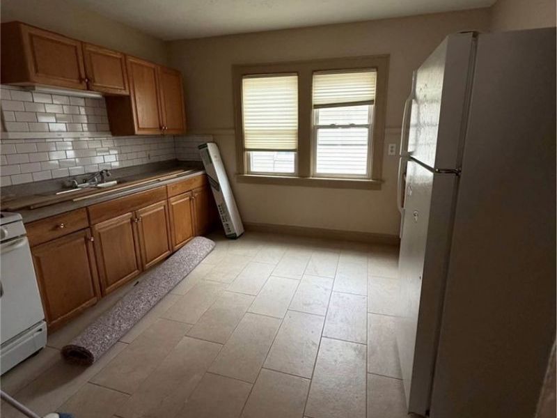 3147 W 82nd Street, Cleveland, OH 44102 Photo 3