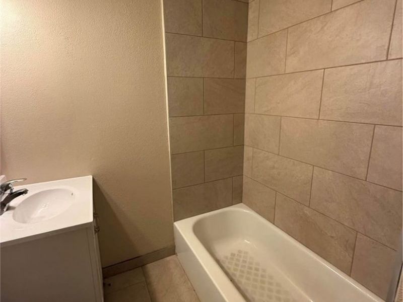 3147 W 82nd Street, Cleveland, OH 44102 Photo 9