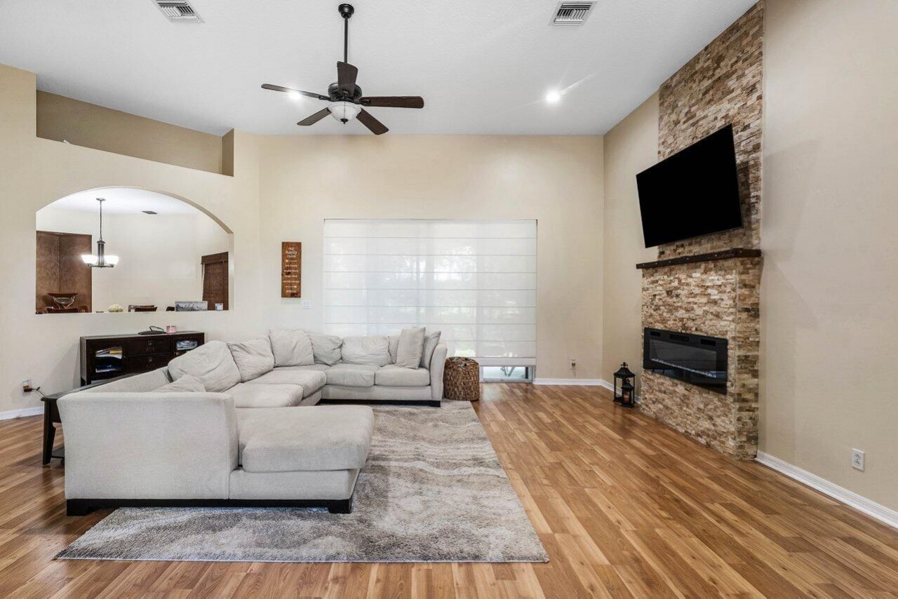11302 Edgewater Circle, Wellington, FL 33414 Photo