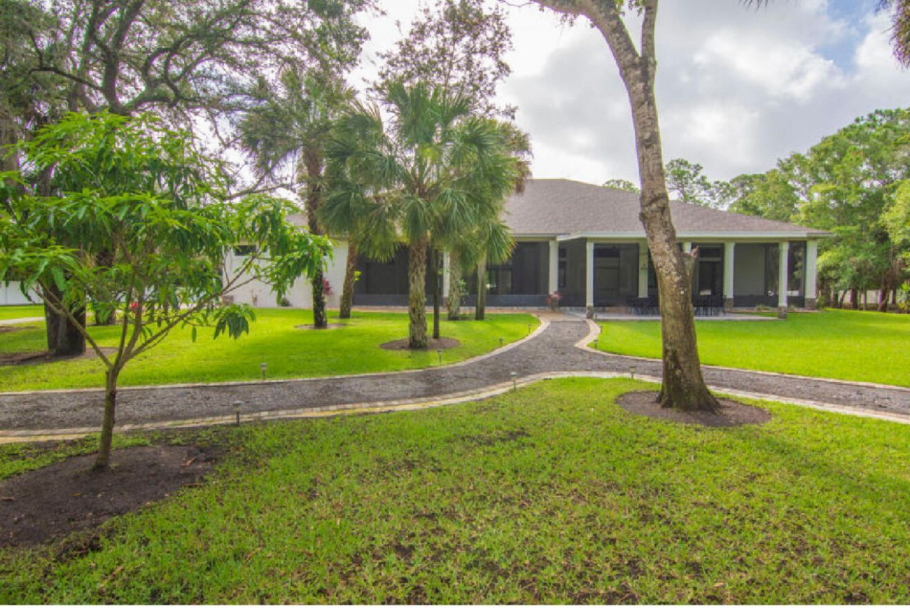 145 24th Avenue, Vero Beach, FL 32962 Photo