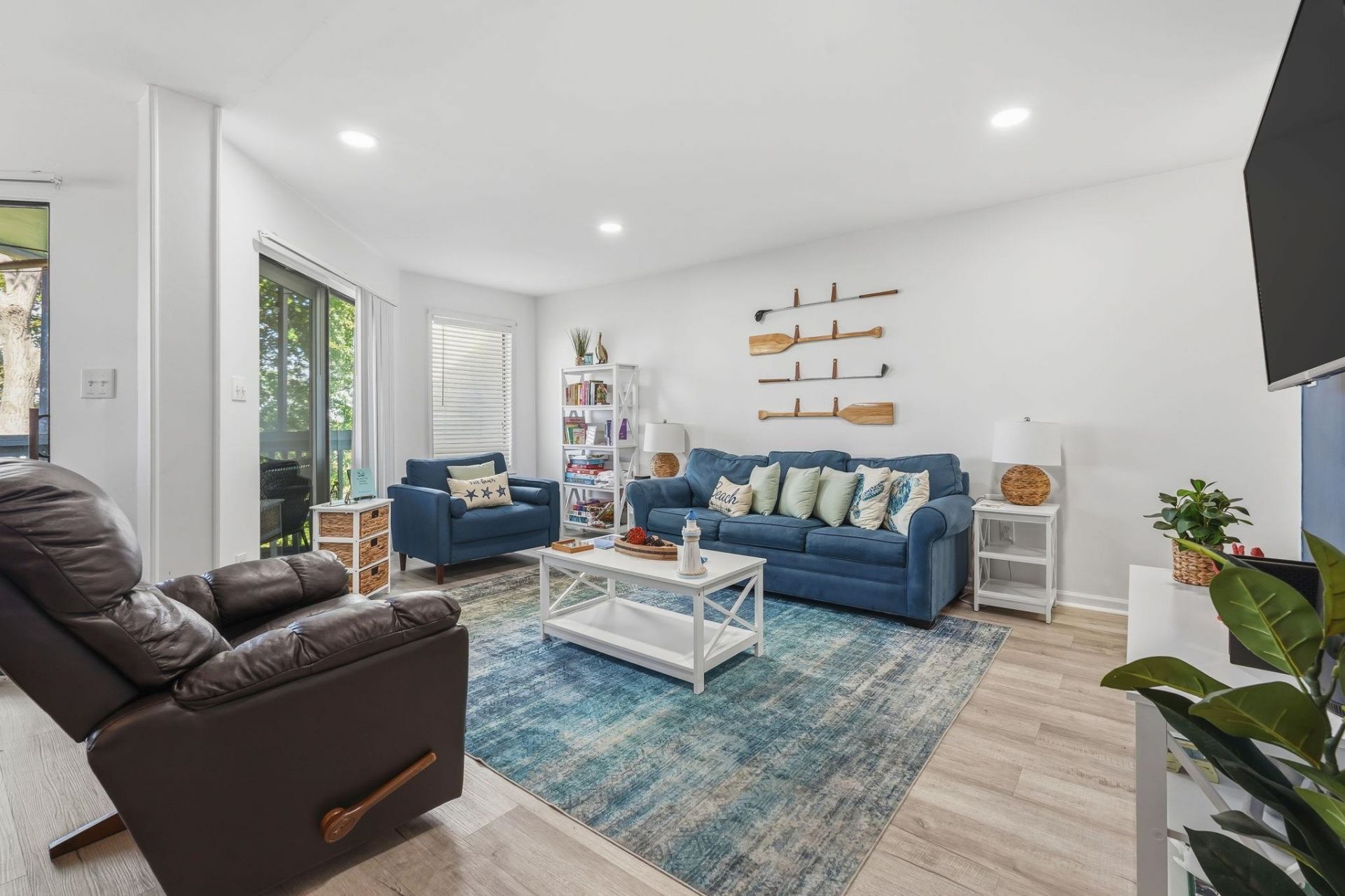 1500 Cenith Dr. Photo 13