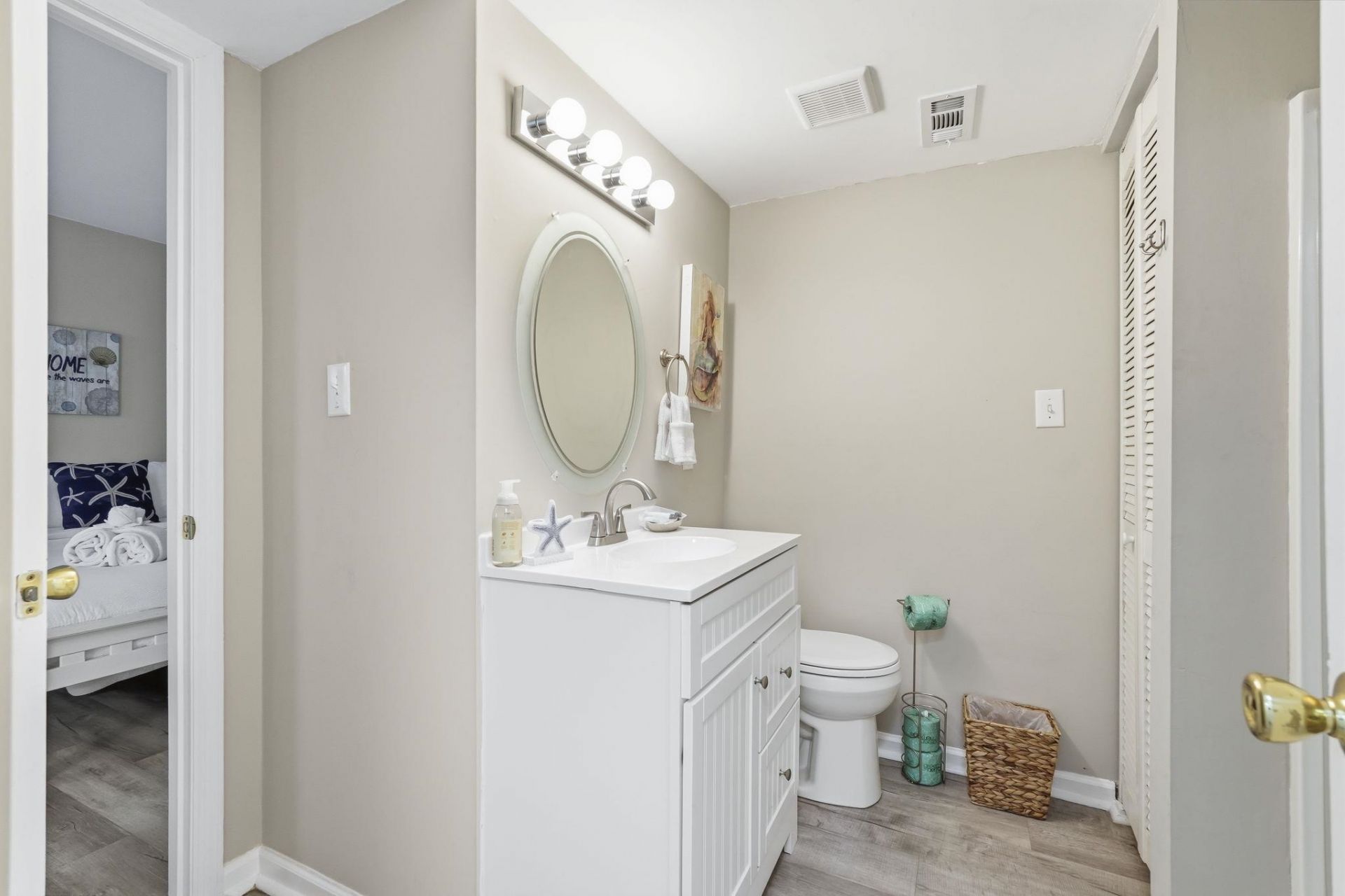 1500 Cenith Dr. Photo 20