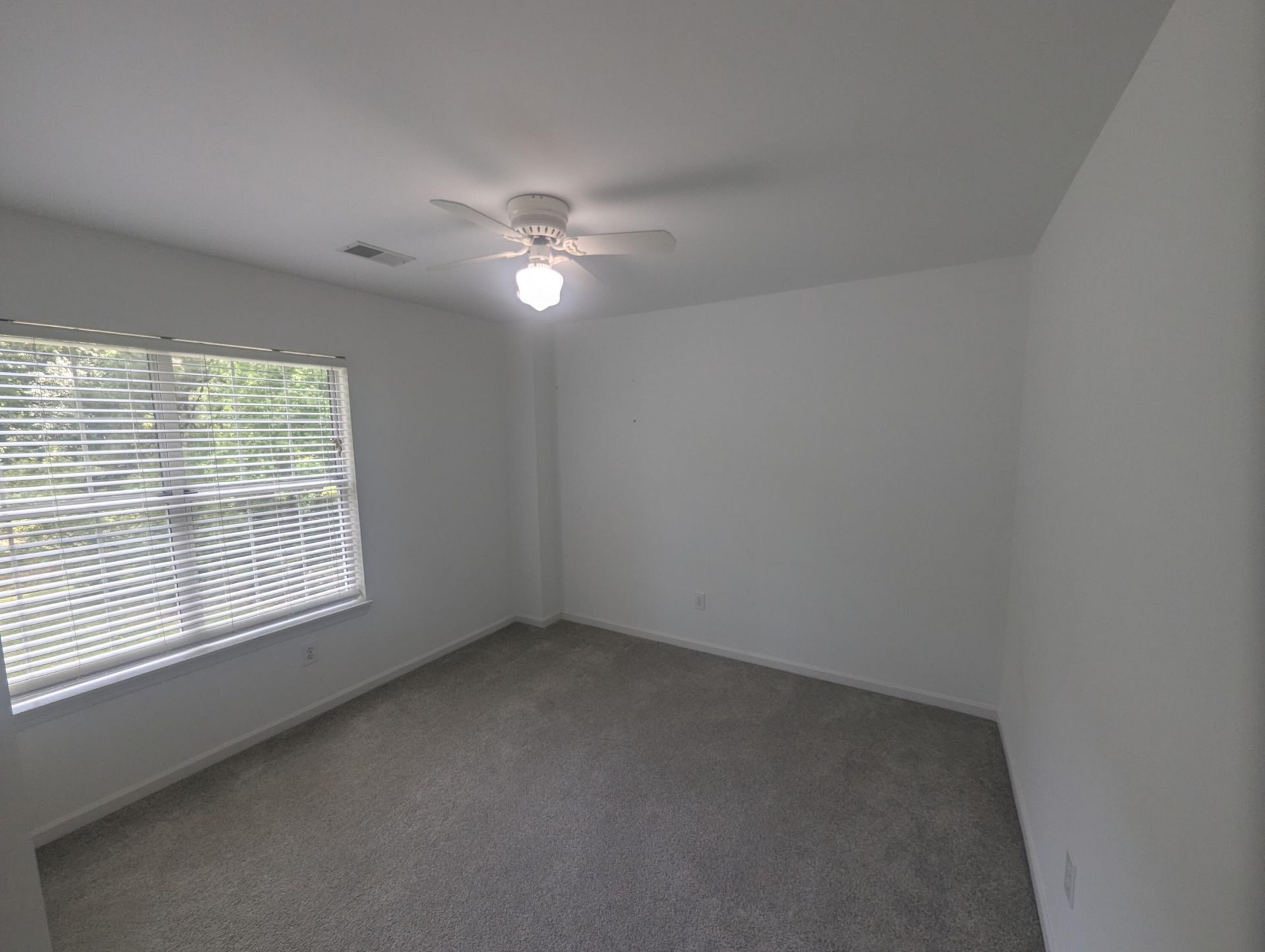 2754 Stamby Place Photo 16