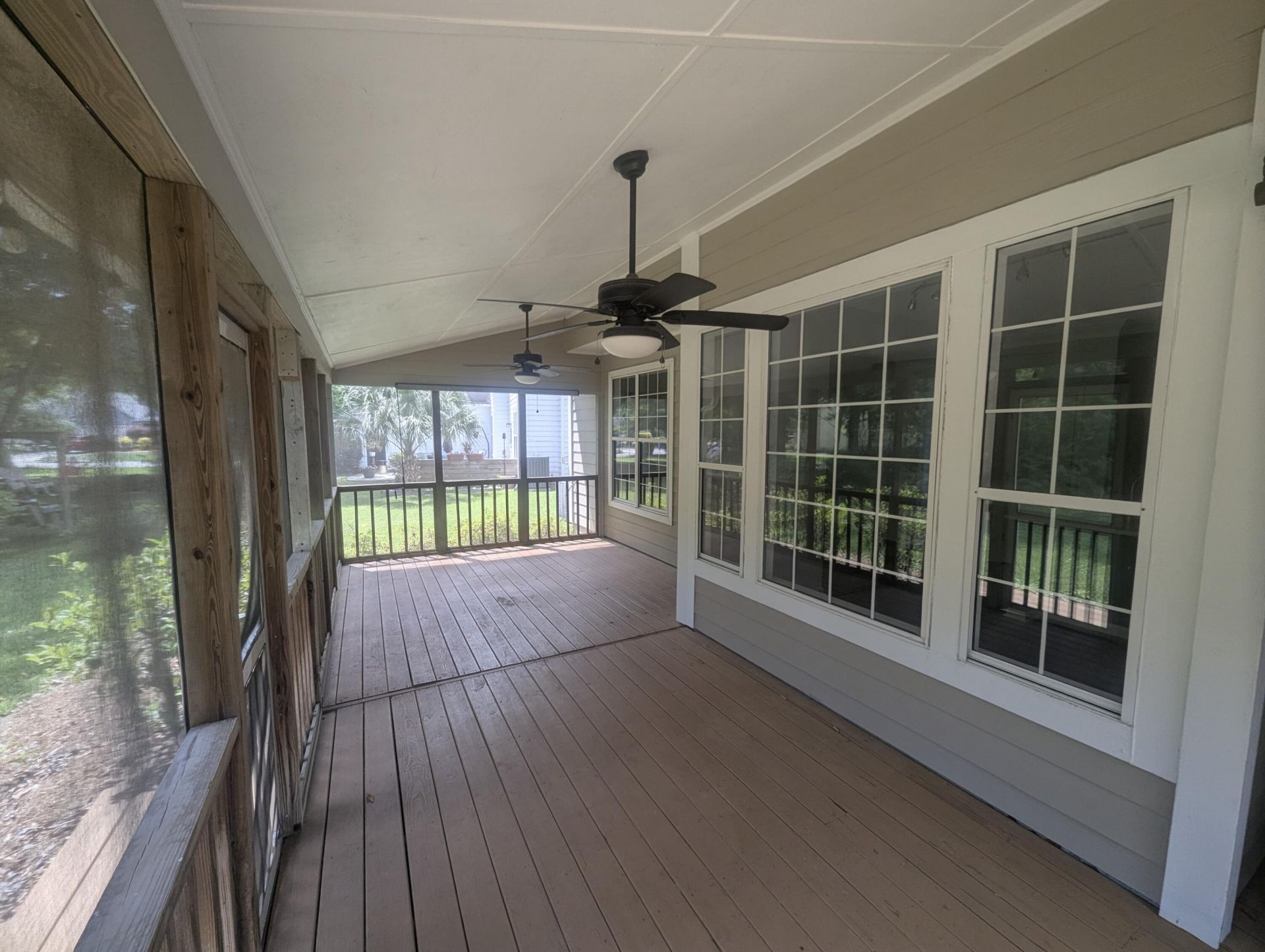 2754 Stamby Place Photo 22