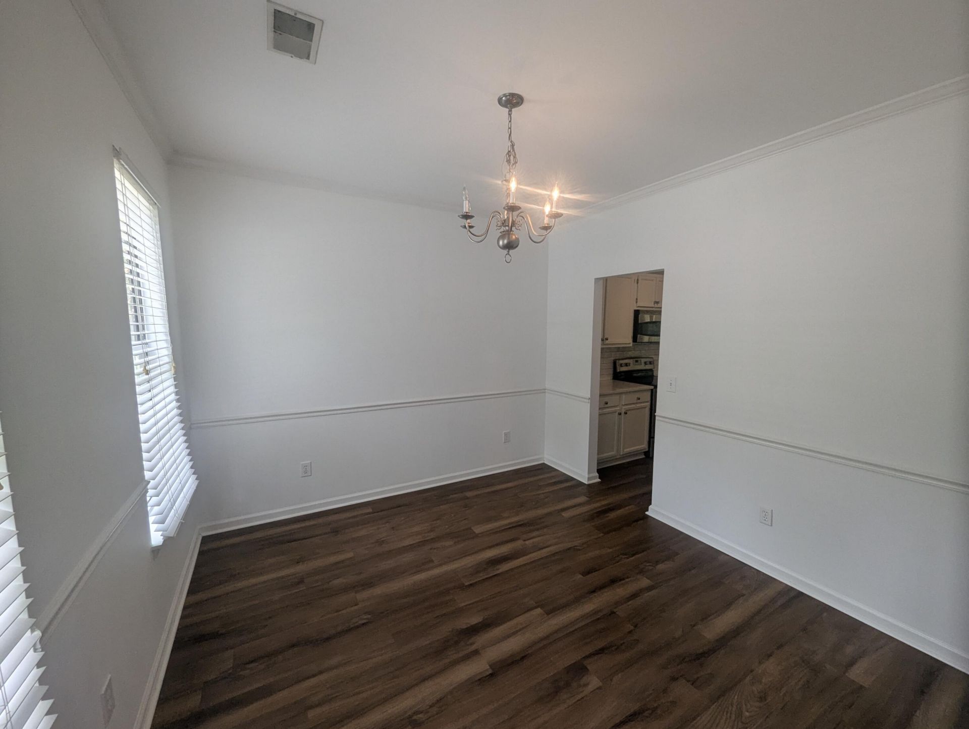 2754 Stamby Place Photo 7