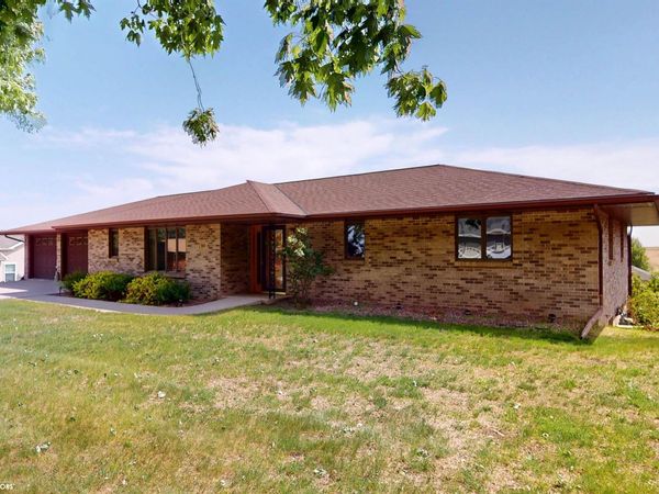 1109 Valley View Drive, Ida Grove, IA 51445