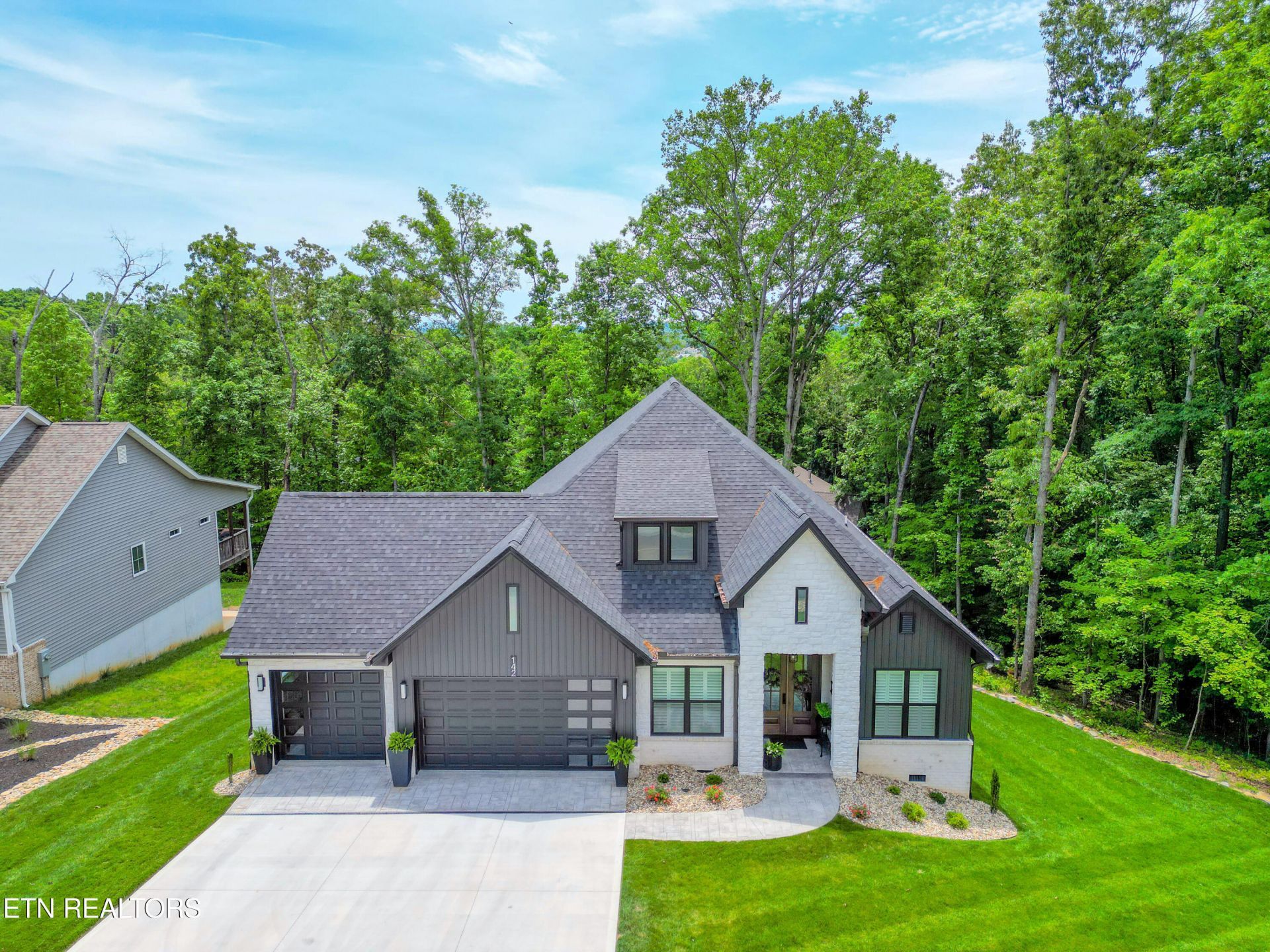 142 Amohi Way, Loudon, TN 37774 Main Photo