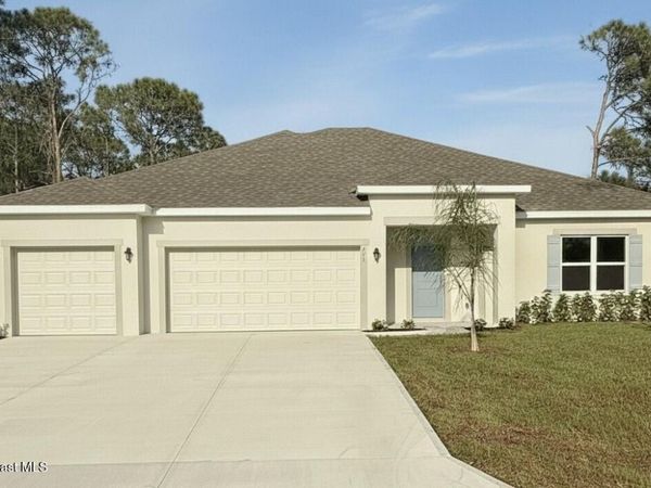 271 Medea Avenue NW , Palm Bay, FL 32907