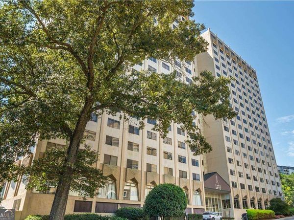 2479 Peachtree Road NE, Unit 816, Atlanta, GA 30305