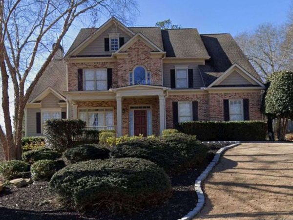 905 Misty Wood Lane, Suwanee, GA 30024